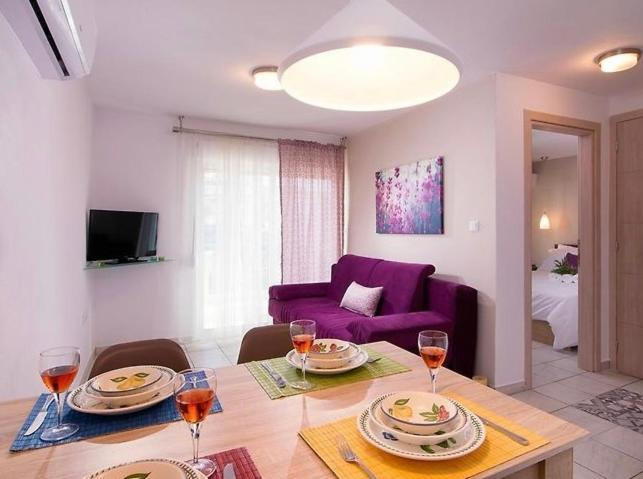 Lena Apartments 3 Potos Esterno foto
